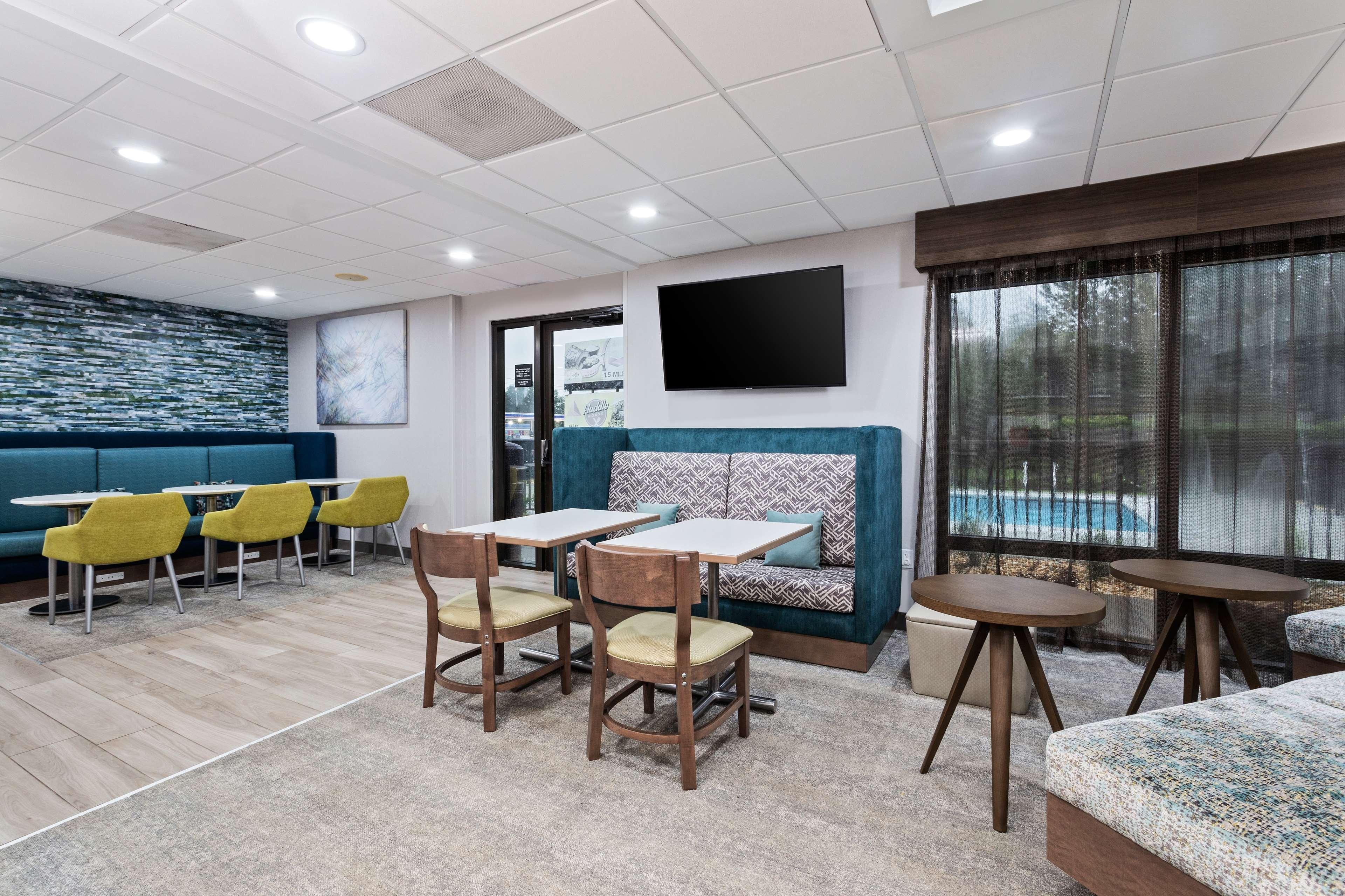 Hampton Inn Perry Exterior photo