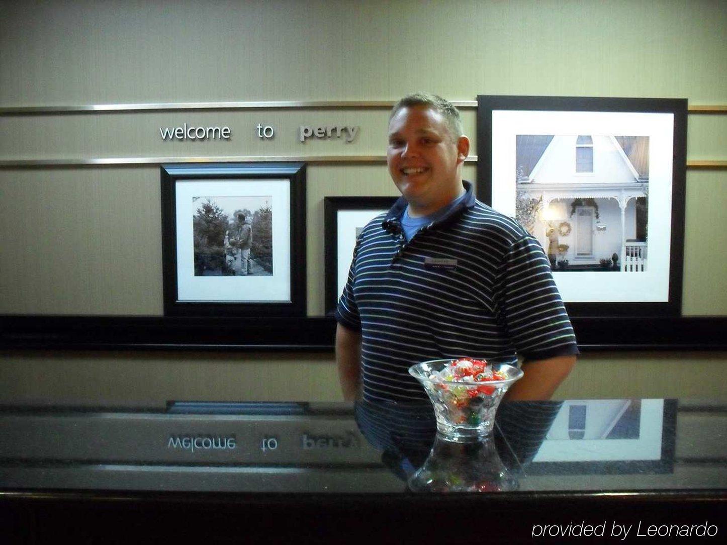 Hampton Inn Perry Interior photo