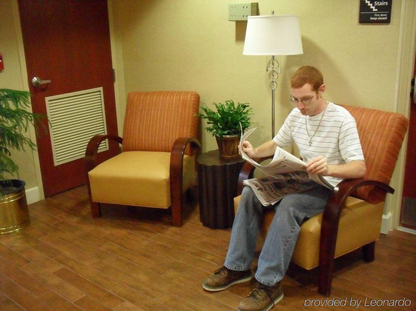 Hampton Inn Perry Interior photo